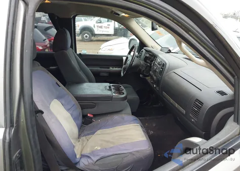 2009 Chevrolet Silverado 1500 Lt z USA, uszkodzony, nr VIN 1GCEK29JX9Z125961